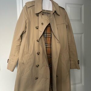 Burberry Kensington Trench Coat with Check Lining